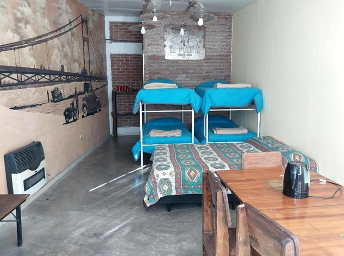 Others 5, Moto Hostal el Tata, La Capital