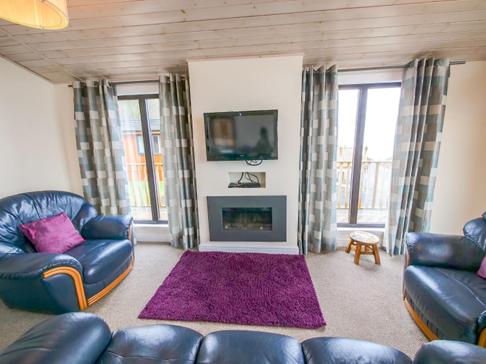 2, Chalet Loch Leven Lodge by Interhome, Perthshire and Kinross