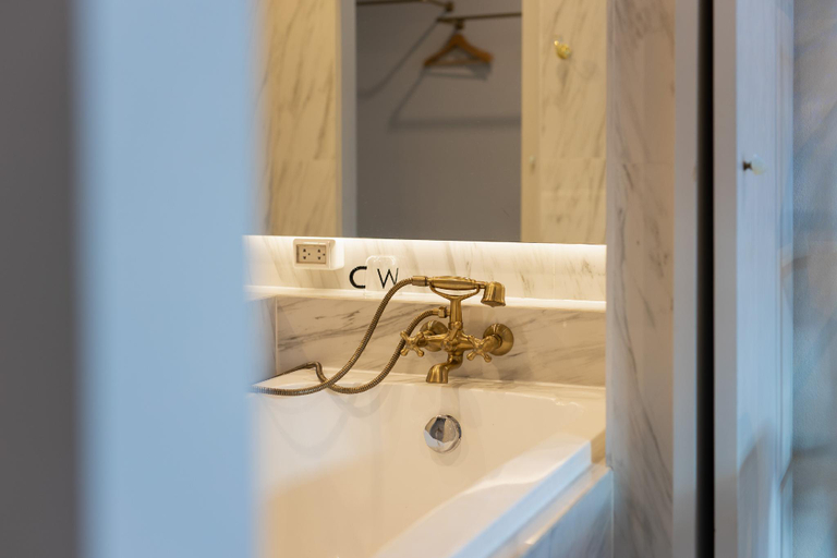 Bathroom 17