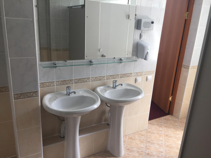 Bathroom 4, Гостиница ИЛЕК, Aqtobe