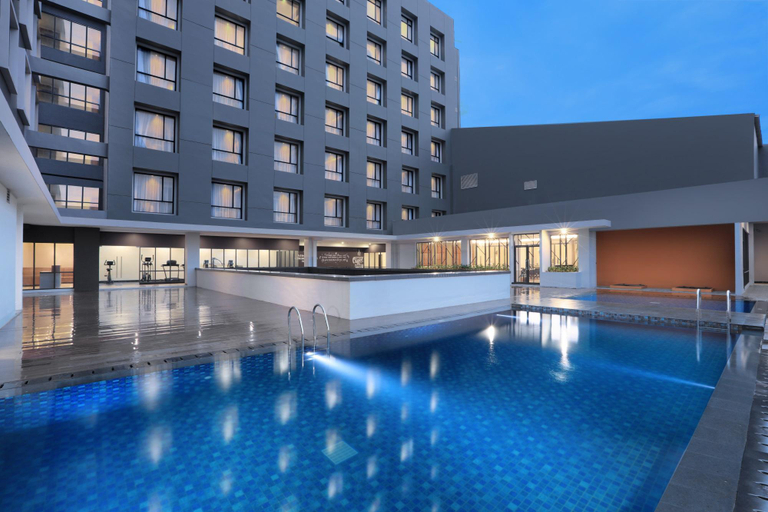 Swimming Pool 3