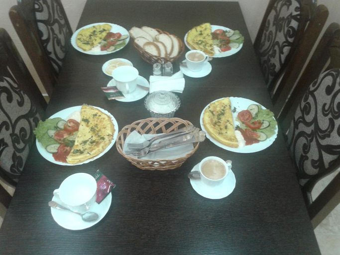 Food & Drinks, Berizka, Iaremchans'ka
