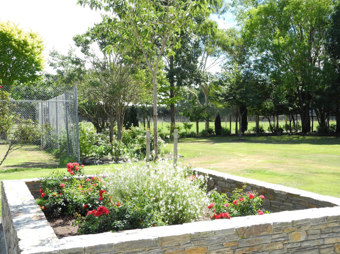 Others 5, Seatonwood Villas, Waimakariri