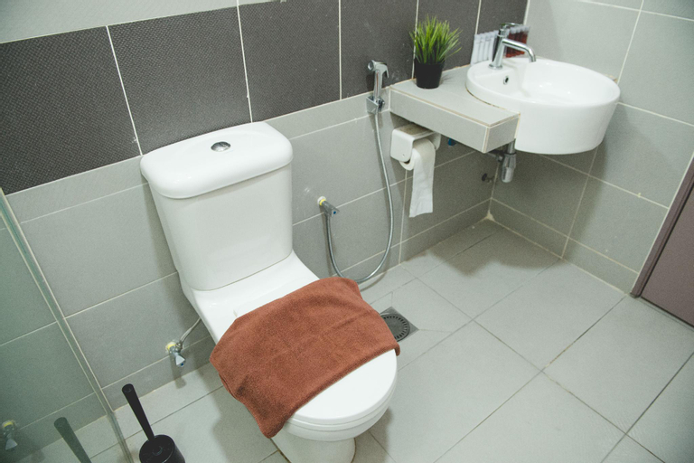 Bathroom 8