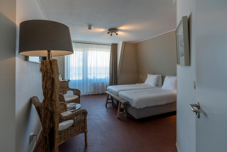 Bedroom 2, Strandhotel Noordzee, Texel