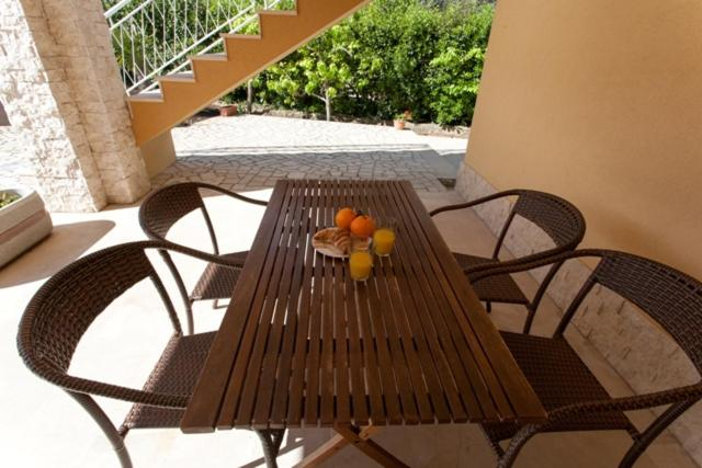 Others 4, Apartments Laura, Krk