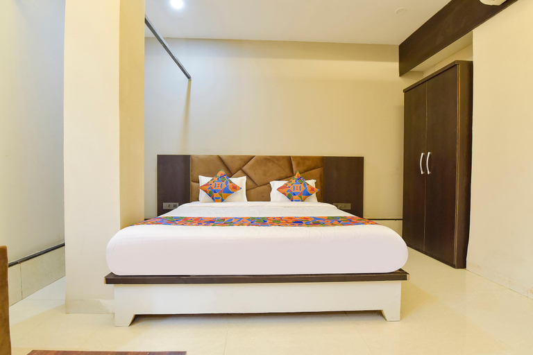 Bedroom 3, FabHotel Utsah, Indore