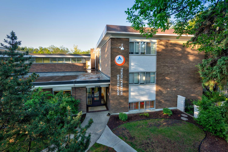 Exterior & Views 1, HI Edmonton - Hostel, Division No. 11