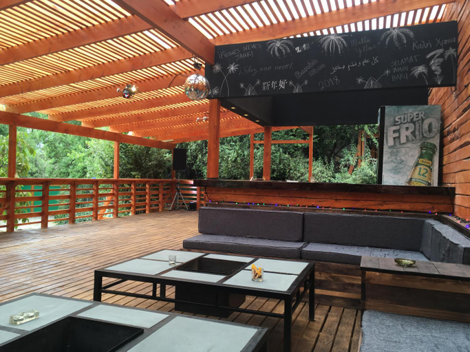 Food & Drinks 4, La Petite France, Cordillera