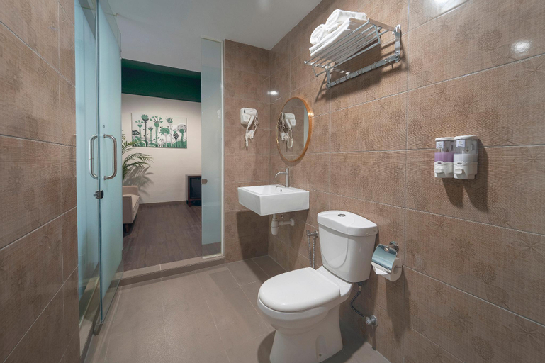 Bathroom 4