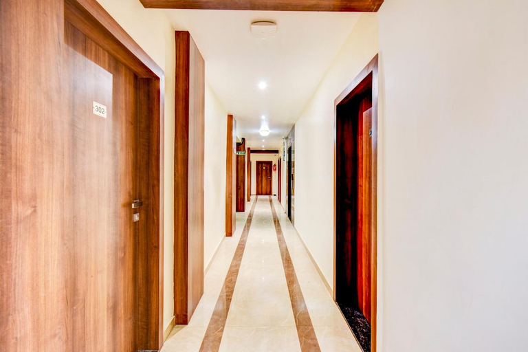 Others 5, Hotel Oasis Grand Near IGI Delhi Airport, West