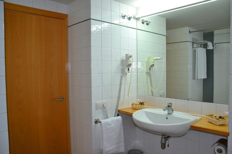 Bathroom 4, Monestir de les Avellanes, Lleida