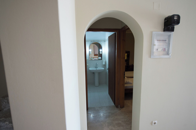 Others 5, Thimeli, Peloponnese