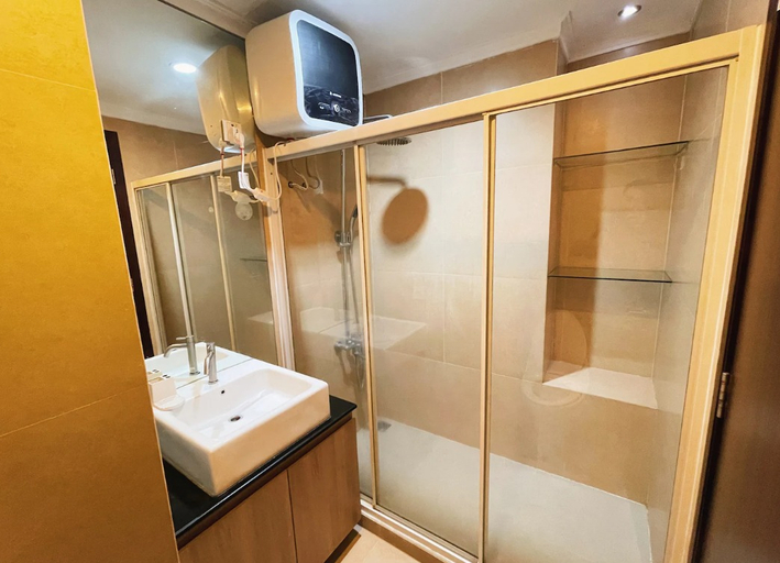 Bathroom 5, ARRAM | No.126 | 2BR @Central Park Mall, West Jakarta