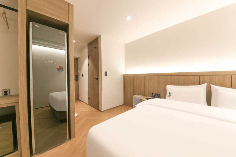 Hound Hotel Jeonju Deokjin, Jeonju