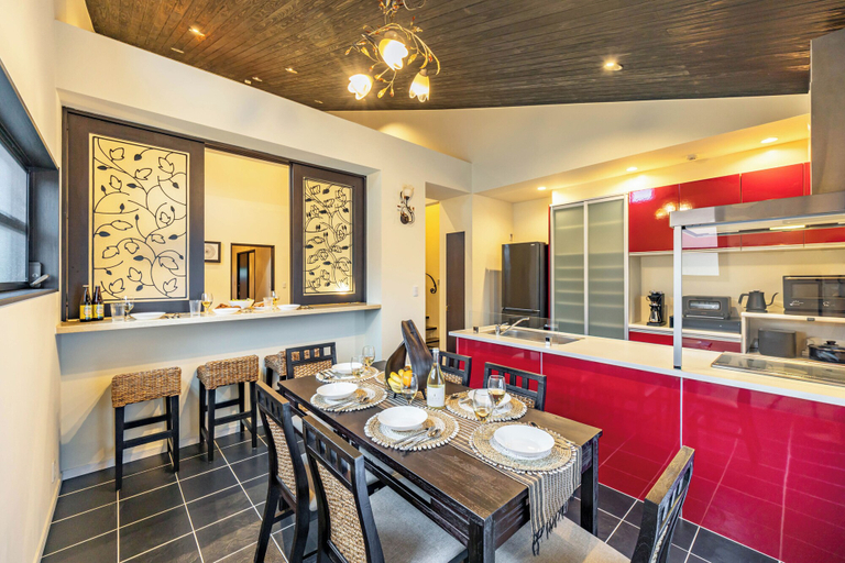 Food & Drinks 5, 1688 House Churaumi, Motobu