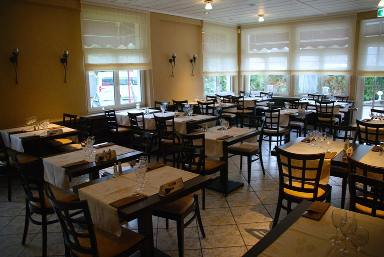 Food & Drinks 5, Charly's Gare, Luxembourg