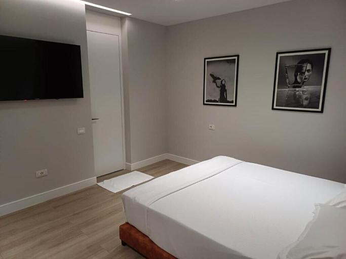 Bedroom 3, Oxygen Boutique Hotel, Tirana