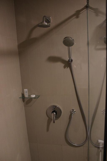 Bathroom 4