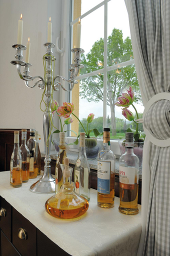 Others 4, Landhaus Heidekrug, Hildesheim
