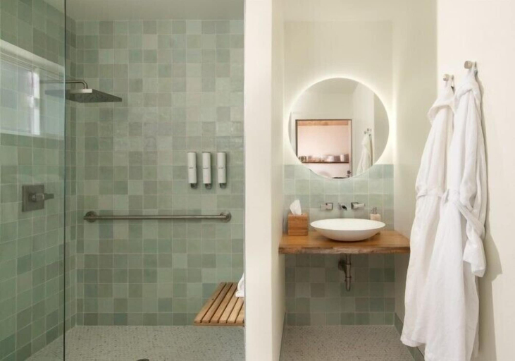 Bathroom 4, Onera Wimberley, Hays