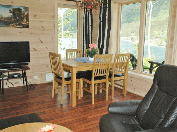 Others 5, Holiday Home in Olden, Stryn
