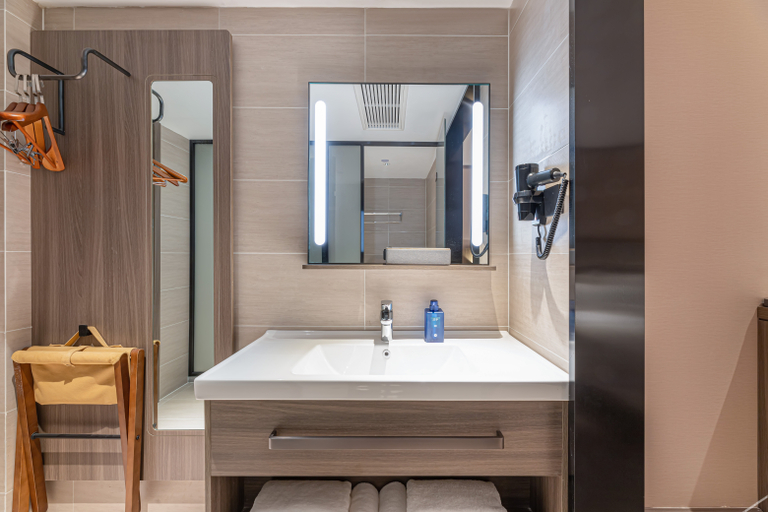 Bathroom 3, Hanting Hotel Yangzhou Baoying Wenfeng Dashijie, Yangzhou