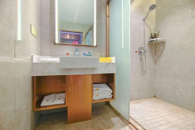 Bathroom 4, Kailong Hot Spring Hotel, Chenzhou