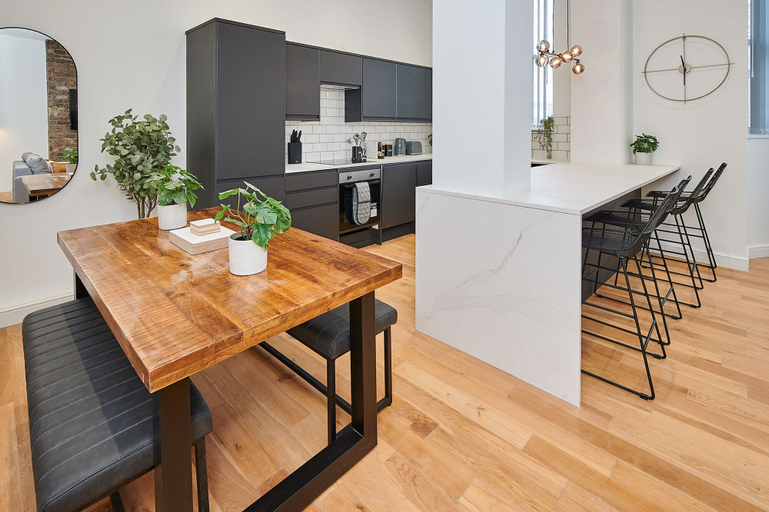 Room 4, Host Stay - Princes Place Living, Sefton