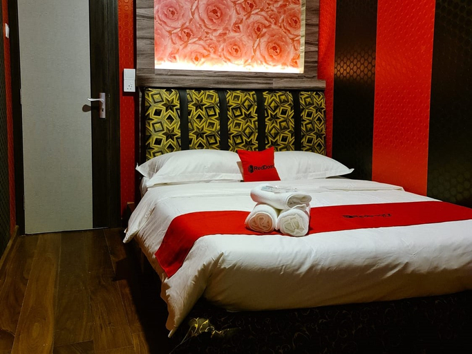 Bedroom 5, RedDoorz Plus near Nagoya Hill Batam 6, Batam