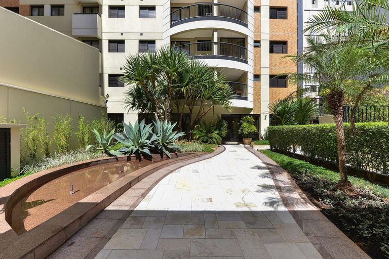 Apartamento Aconchegante com Vista Incrivel, Piscina e Vaga, São Paulo
