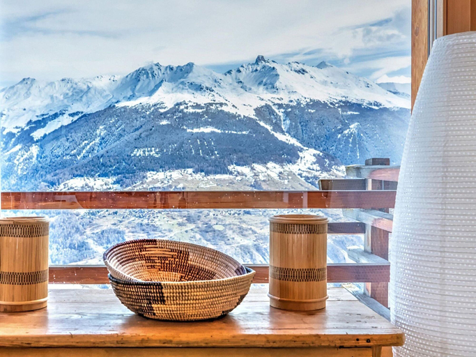 Food & Drinks 4, Stylish Chalet With Sauna in Heremence, Hérens