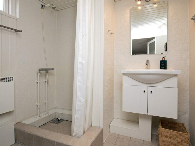 Bathroom, 4 Person Holiday Home in Assens, Assens