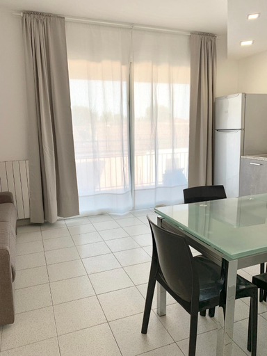 Dining Room 16