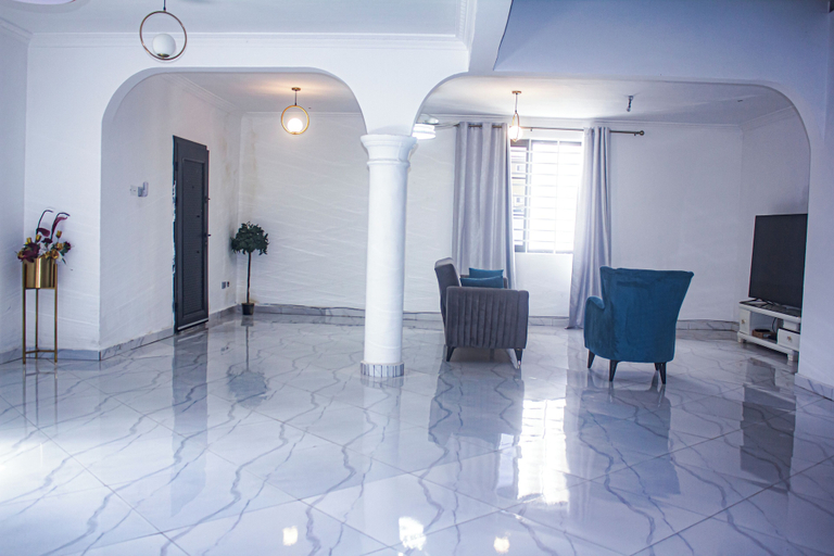 Others 5, Exclusive Villa in 5 Hideout East Legon, Accra