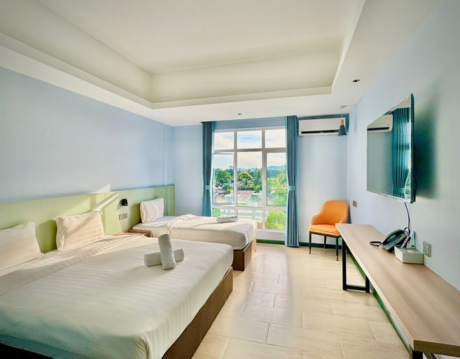 Bedroom 2, Wing Tat Grand Hotel, Semporna
