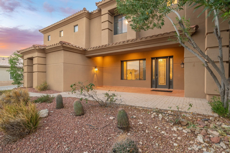 Exterior & Views 2, Primrose Palace, Maricopa