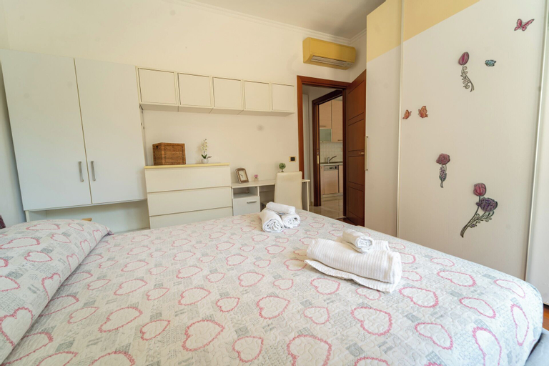 Bedroom 2, Sanremo Family Apartment, Imperia