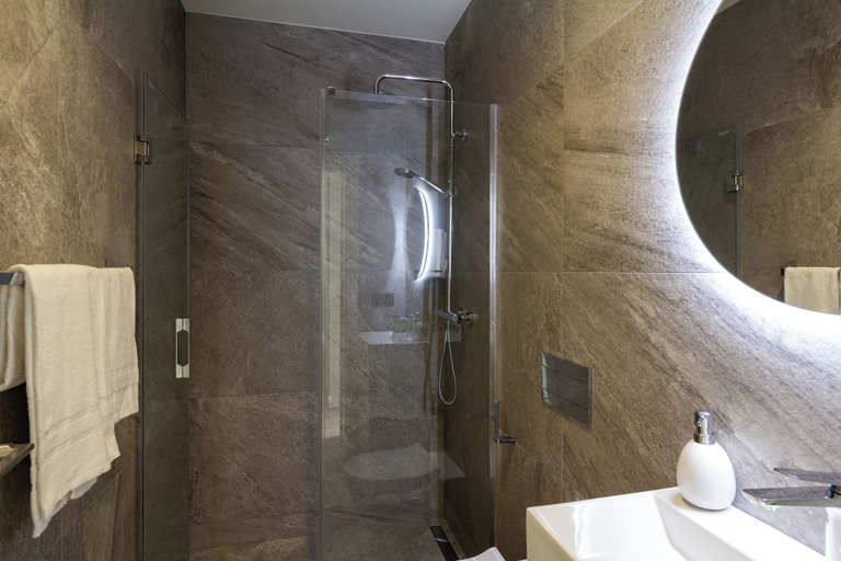 Bathroom 3, Feelathome O'Donnell Apartments, Sevilla