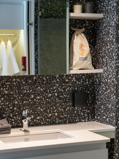 Bathroom 21