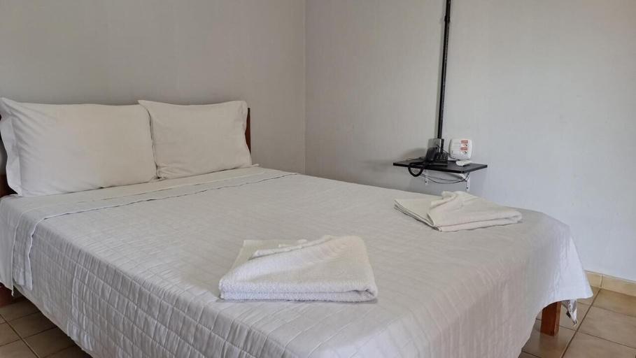 Bedroom 2, Pousada Aguas Quentes, Barra do Garças