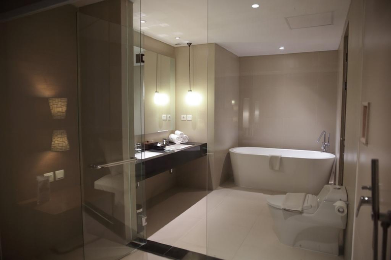 Bathroom 8