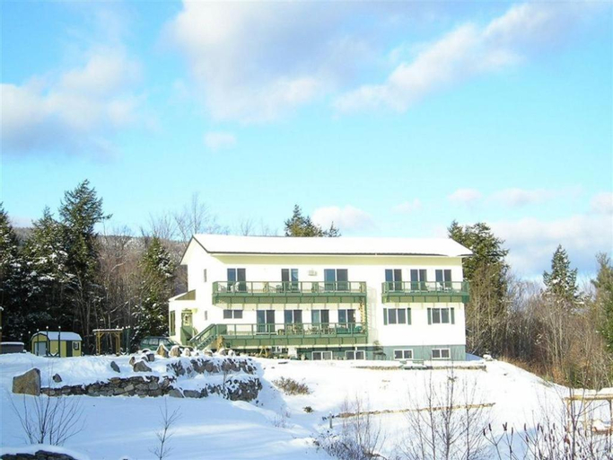 Coppertoppe Inn & Retreat Center, Grafton