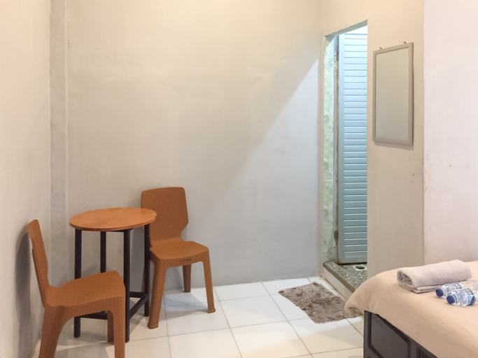 Bedroom 2, Aquino Marito Homestay RedPartner, Toba