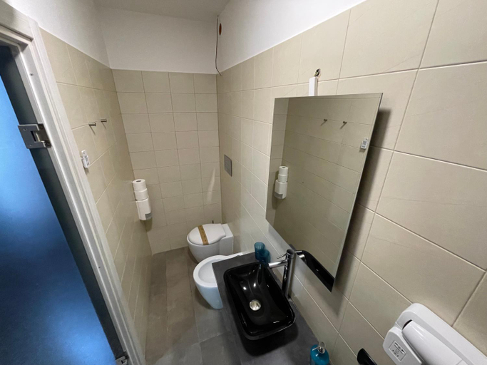 Bathroom 4, Angioino Rooms, Napoli
