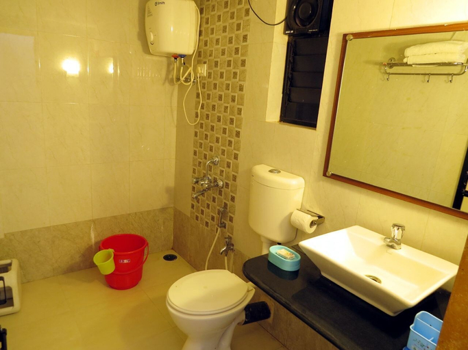 Bathroom, Blue Sea Beach Resort, Sindhudurg