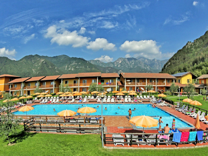 Exterior & Views 2, Lavish Holiday Home in Tremosine With Swimming Pool, Brescia