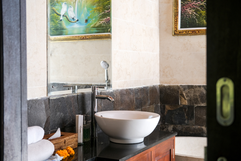 Bathroom 4, Villa Tirtha Amertha Ubud, Gianyar