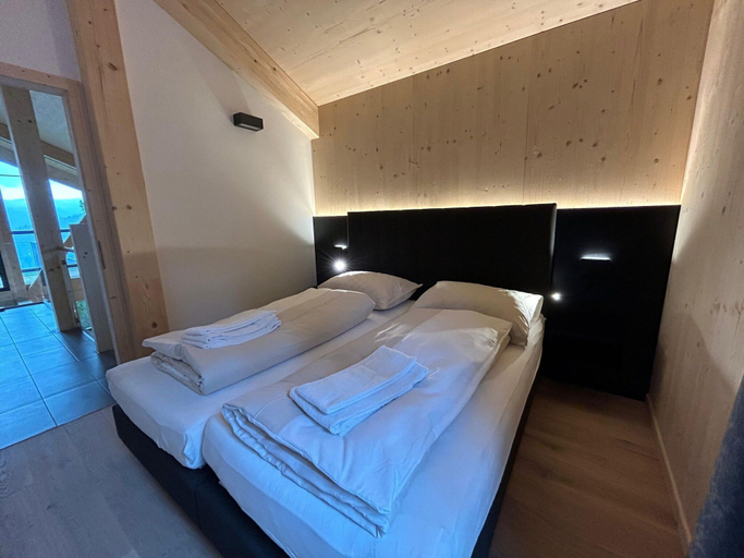 Bedroom 5, Superior Chalet With Sauna & Hot Tub, Murau