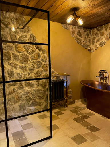 Room 2, La Petite Forêt | 17th Cent. Cottage near Durbuy, Liège